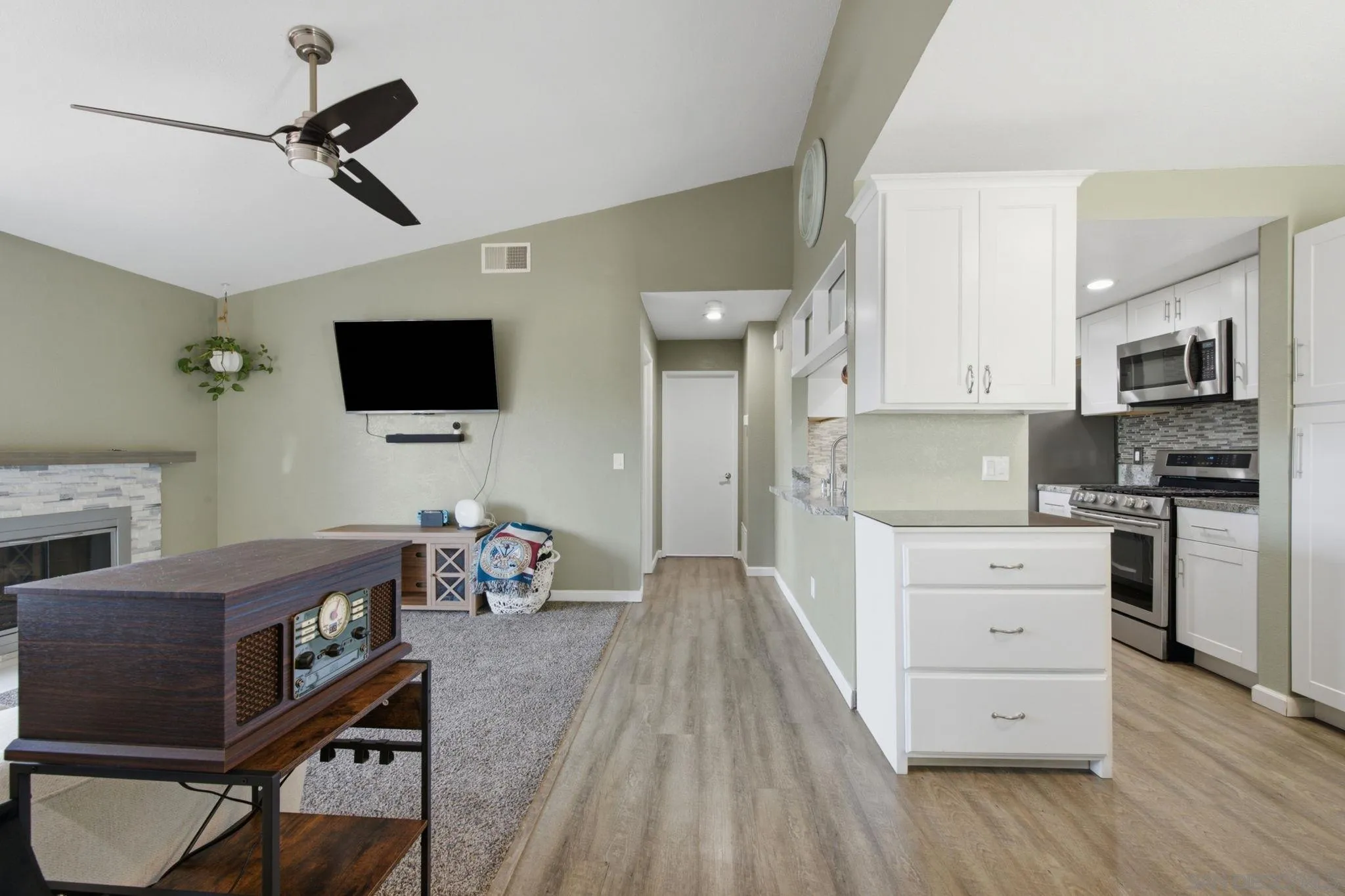 Photo #10: 260018031 Listing: Photo #10