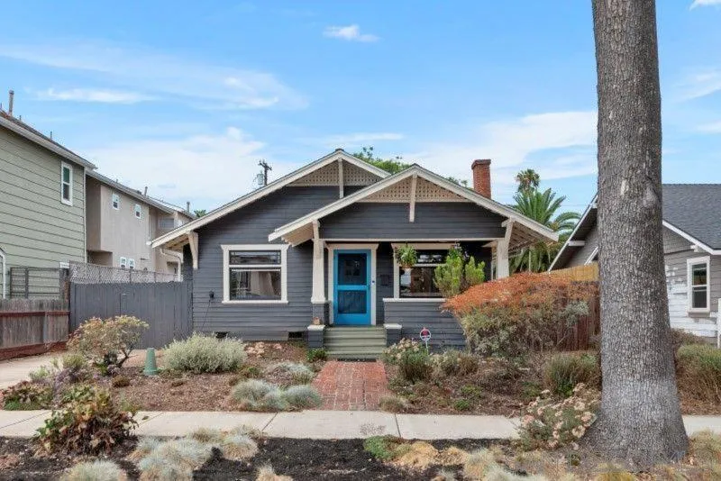 https://cdn.realtyfeed.com/cdn/127/260018037/11d1b5f032d9ef9601ad0c976fef0bea.webp