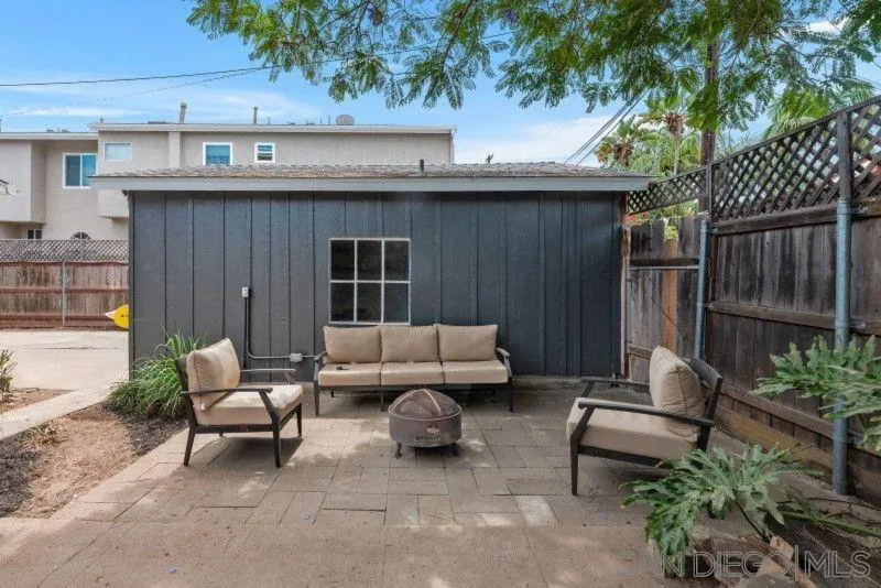 https://cdn.realtyfeed.com/cdn/127/260018037/73ac5f0fce99a8eac103a6e2a50fa76f.webp