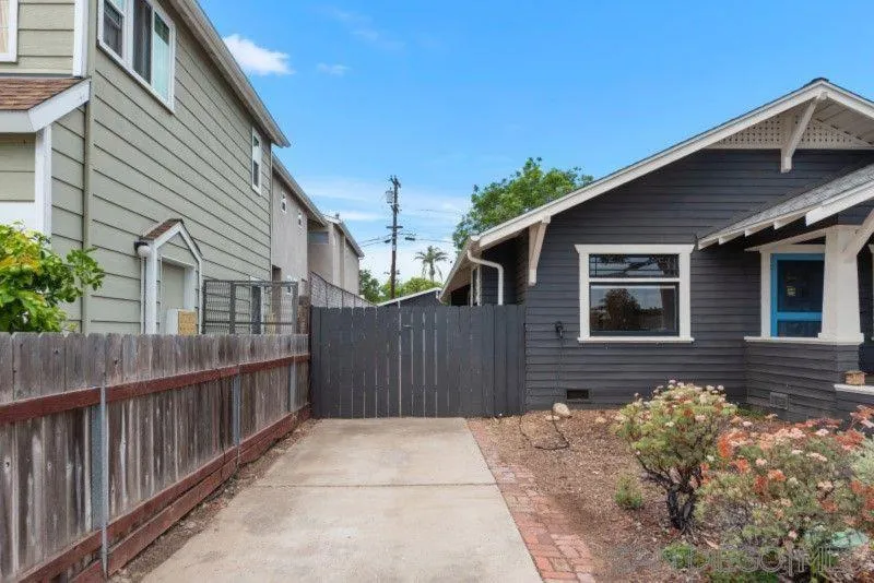https://cdn.realtyfeed.com/cdn/127/260018037/83203164cb6d0700f2caa69b45f65dcb.webp