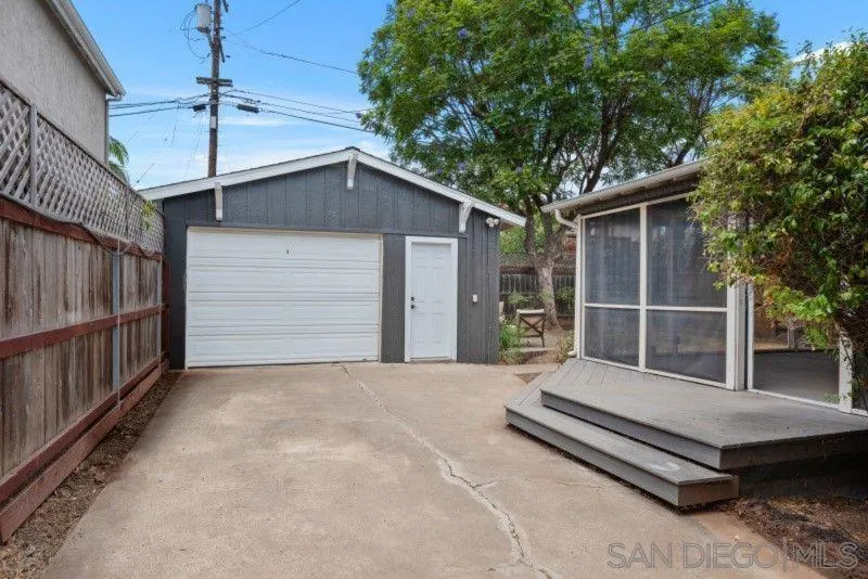 https://cdn.realtyfeed.com/cdn/127/260018037/cc605604e94a0ad1cec91e93501ea6a3.webp