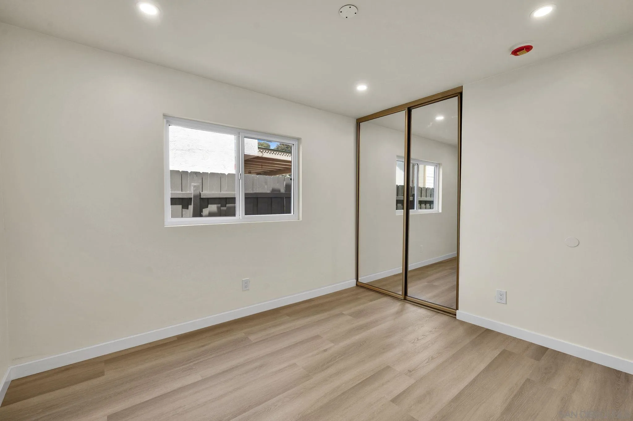 https://cdn.realtyfeed.com/cdn/127/260018040/493e7d864db4d9d9c37c408051e93ec1.webp