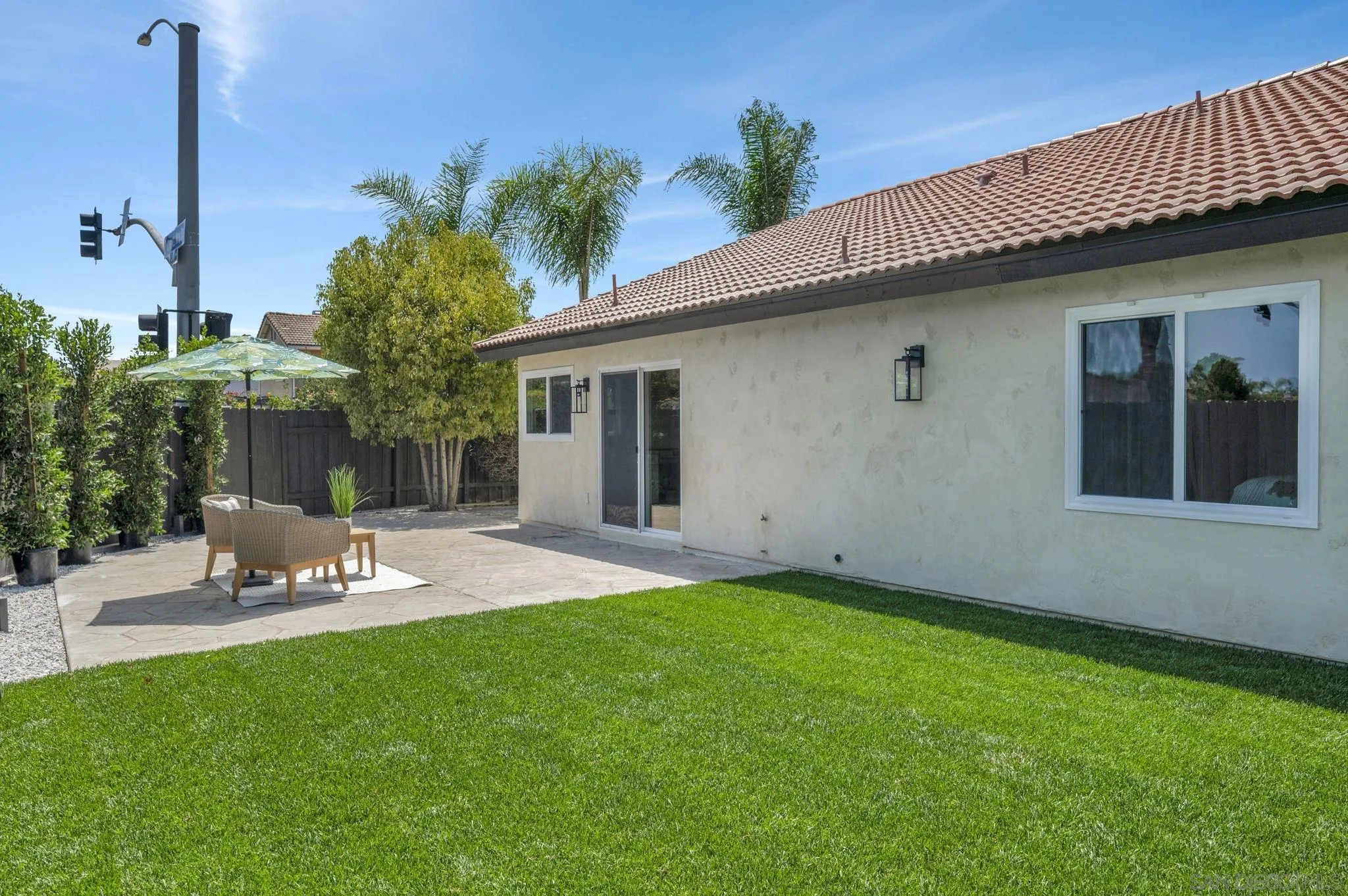 https://cdn.realtyfeed.com/cdn/127/260018040/8cb4c26b8f94976e843afa1dd0cafaba.webp