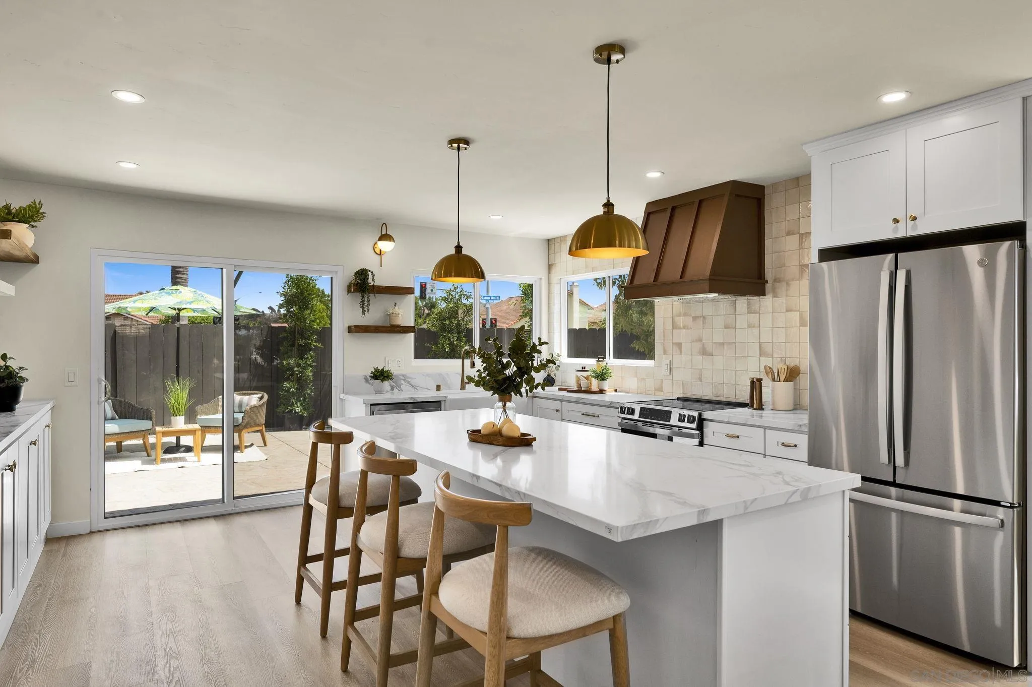 https://cdn.realtyfeed.com/cdn/127/260018040/fffec21d82fdf28d00388d590d706129.webp