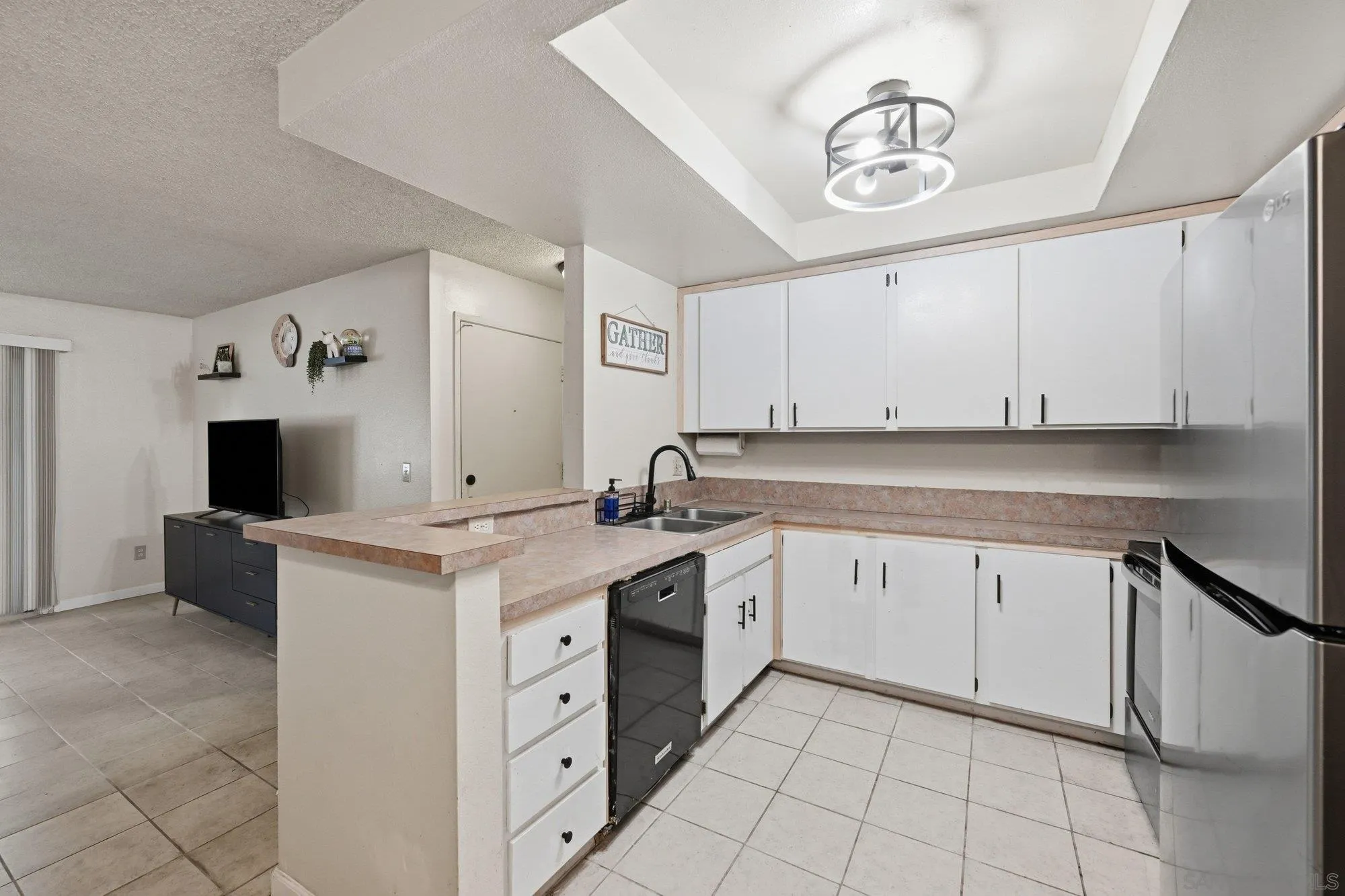 Photo #12: 260018047 Listing: Photo #12