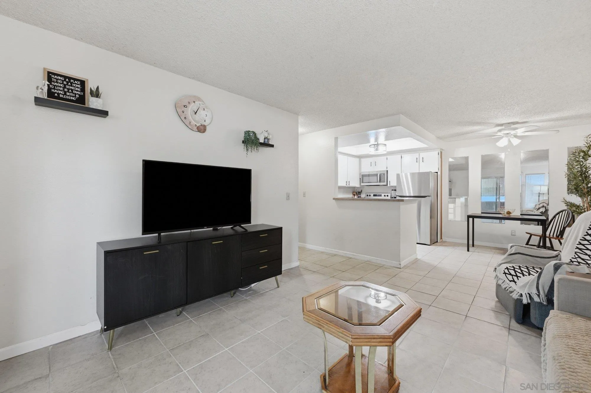 Photo #8: 260018047 Listing: Photo #8