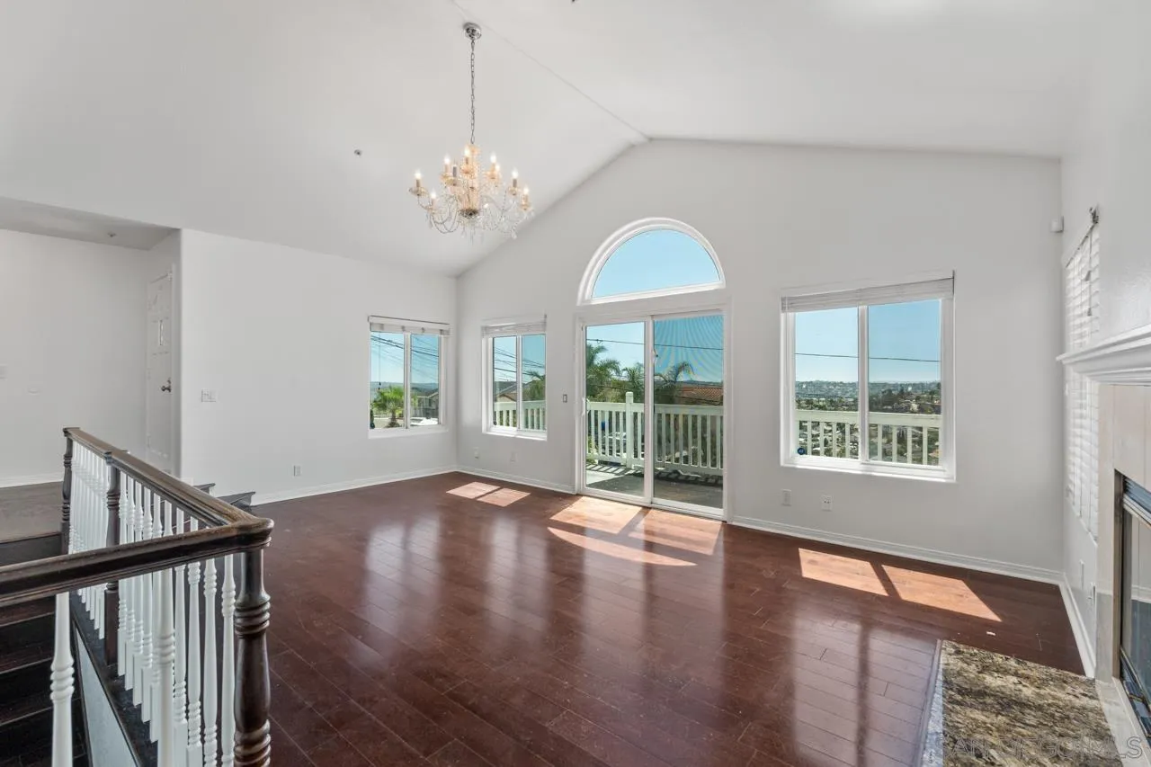 https://cdn.realtyfeed.com/cdn/127/260018051/123ed35b05d842afa891126de35d5b59.webp