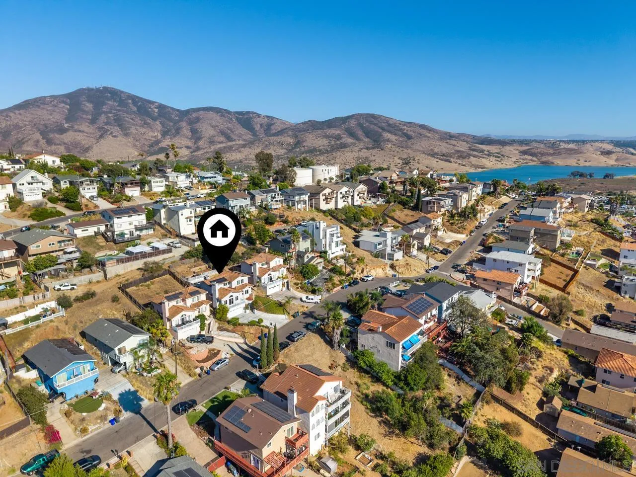 https://cdn.realtyfeed.com/cdn/127/260018051/2d415ad8053c0eac907e276856d59cc7.webp