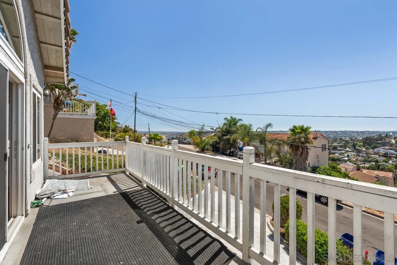 https://cdn.realtyfeed.com/cdn/127/260018051/305ae4170e8cead73a4f740bb8e17591.webp