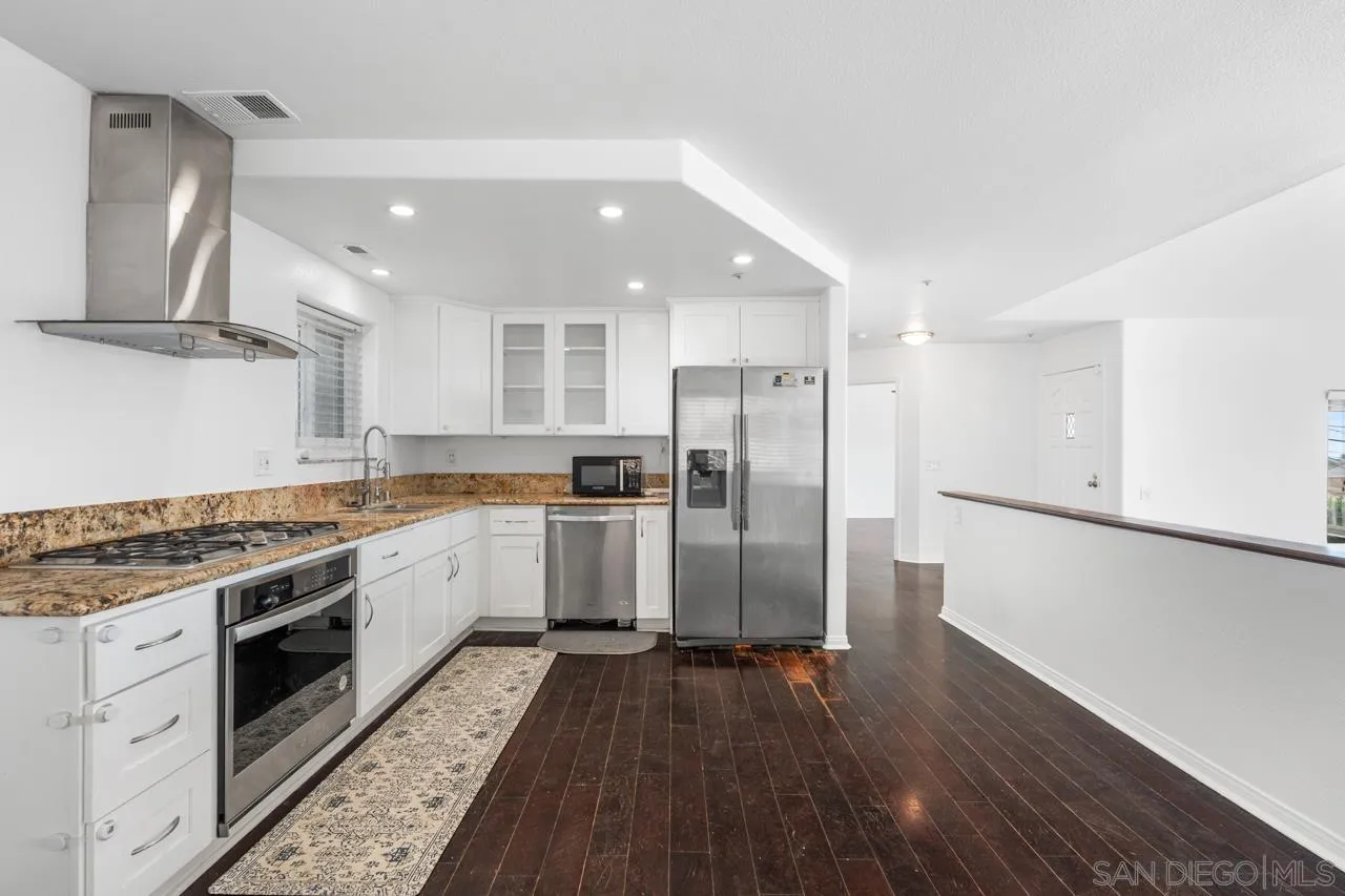 https://cdn.realtyfeed.com/cdn/127/260018051/628a94cc3a3557019c67887bb0b145e3.webp