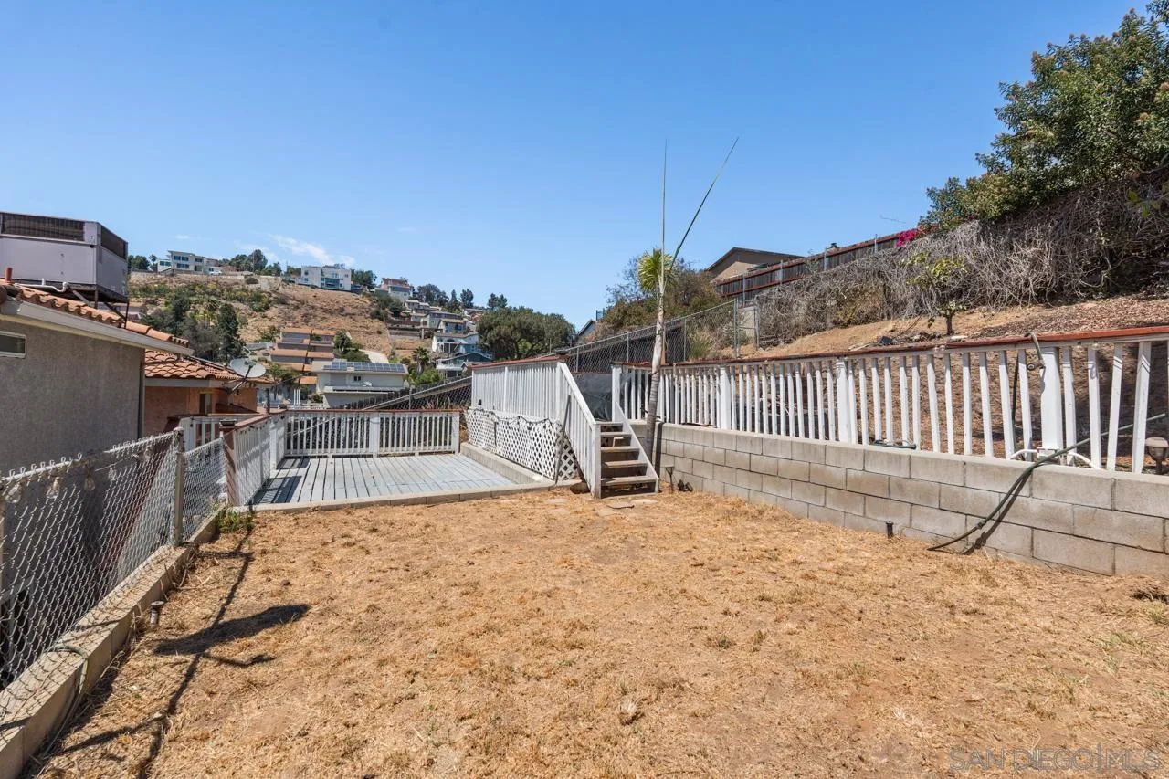 https://cdn.realtyfeed.com/cdn/127/260018051/93181eec07af82584a9447b4610e1362.webp