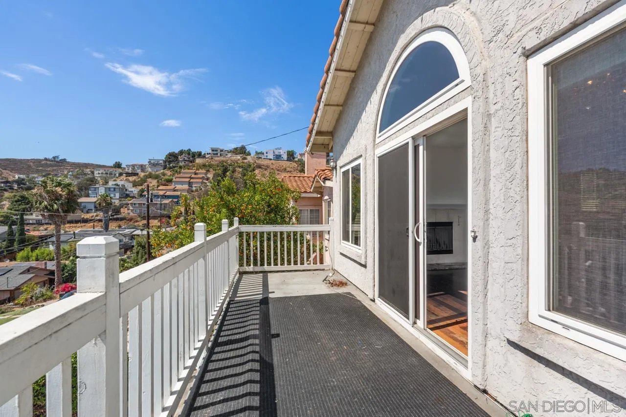 https://cdn.realtyfeed.com/cdn/127/260018051/fa7e7c47c8911de5ad1a0e4ec4c64ff9.webp