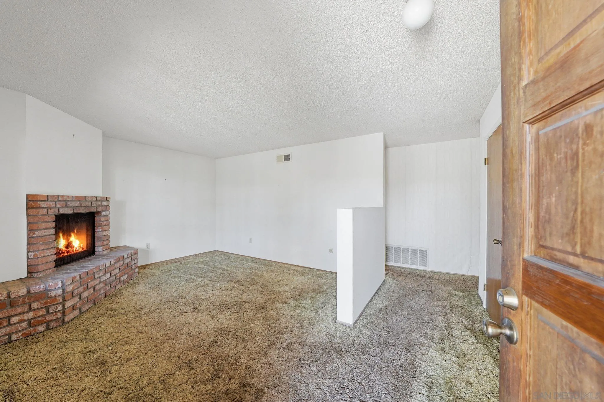 6935 Mandalay, San Diego, CA 92115 - Photo 2 of 33, San Diego, CA