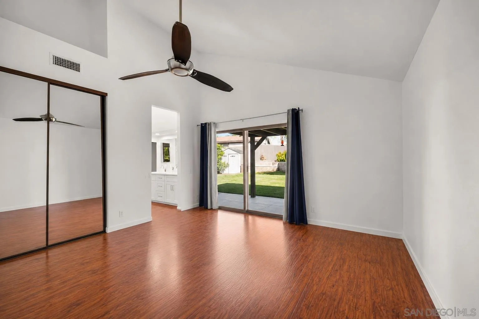 https://cdn.realtyfeed.com/cdn/127/260018060/66edde35a10b220804adc262820c835f.webp