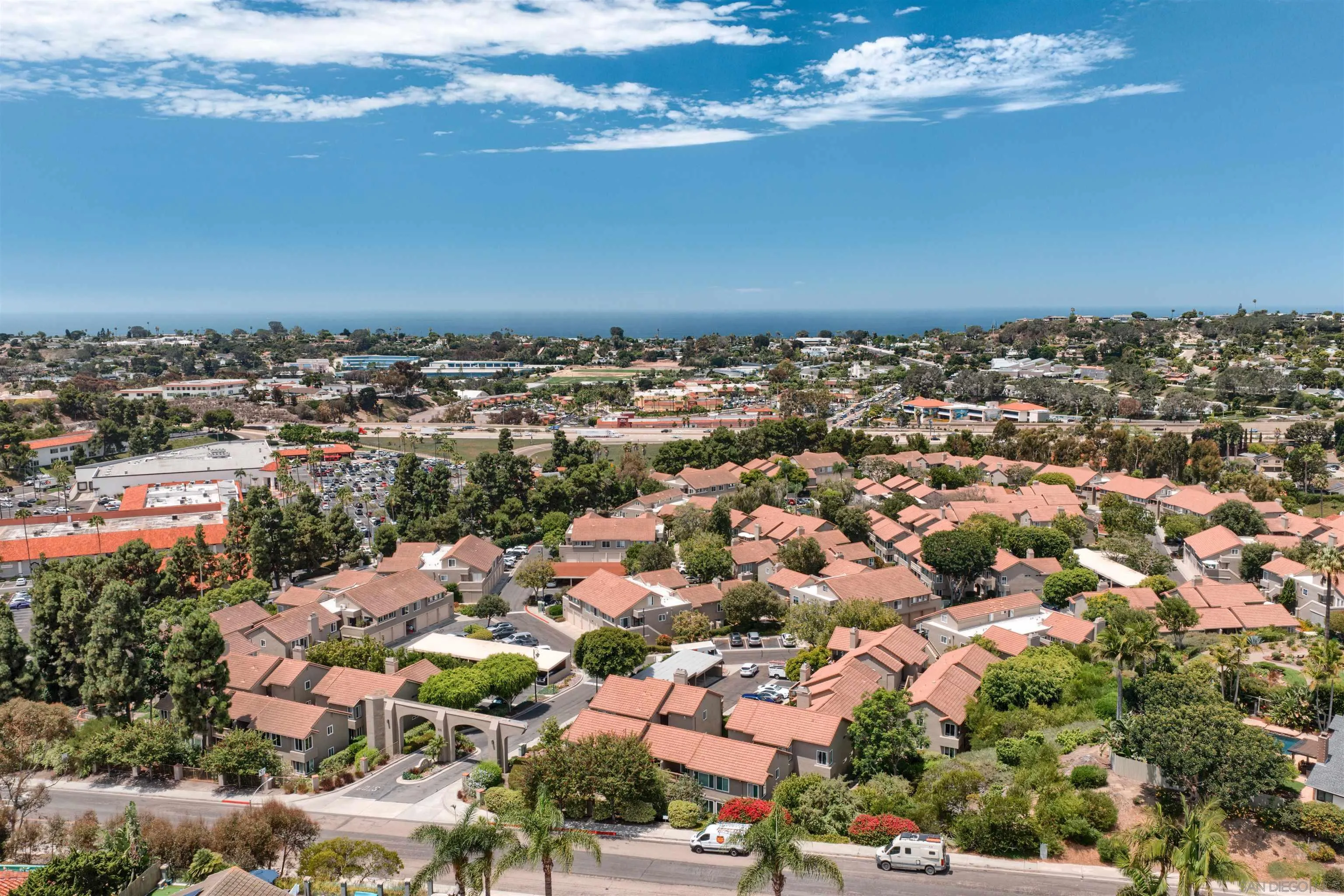 https://cdn.realtyfeed.com/cdn/127/260018062/28d76abb2713de0c5f194f5bb3d8b5b5.webp