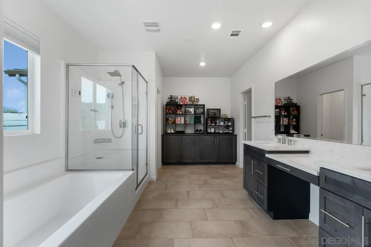 https://cdn.realtyfeed.com/cdn/127/260018068/003f2f61bb7b3253e3cdee1141699832.webp