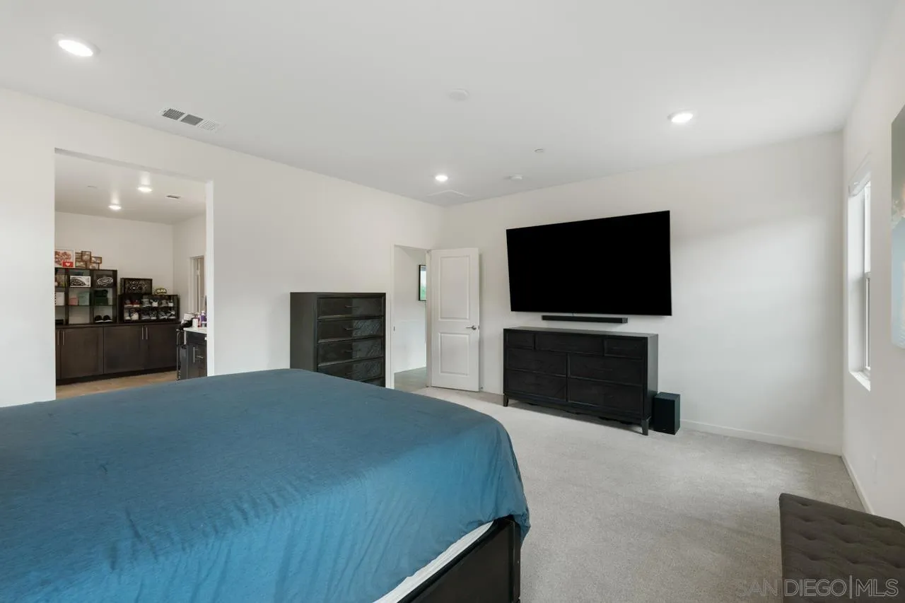 https://cdn.realtyfeed.com/cdn/127/260018068/0a85cc1fb9d3f28524f8b72e67647867.webp