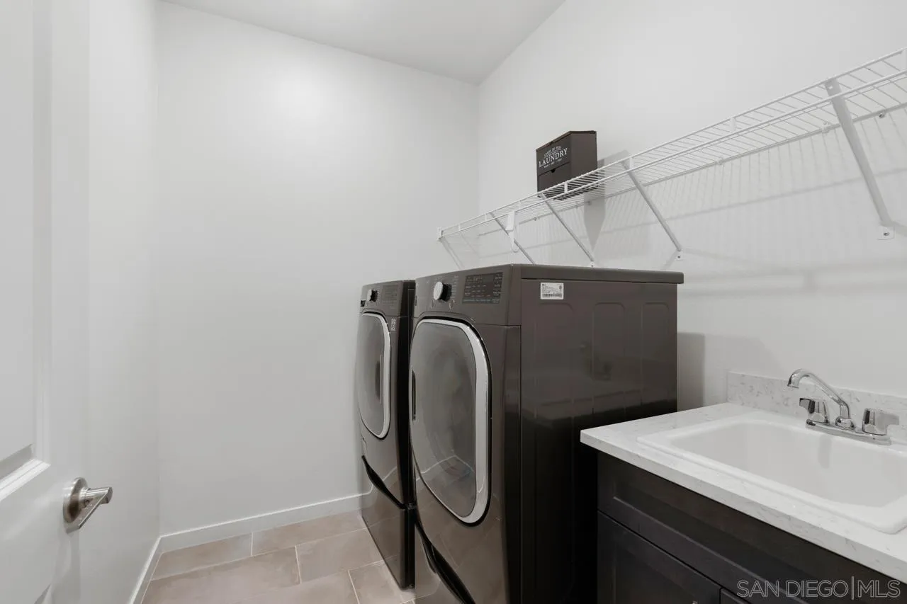 https://cdn.realtyfeed.com/cdn/127/260018068/24ecc26bd047498e63fb5f87fc4e0ff6.webp