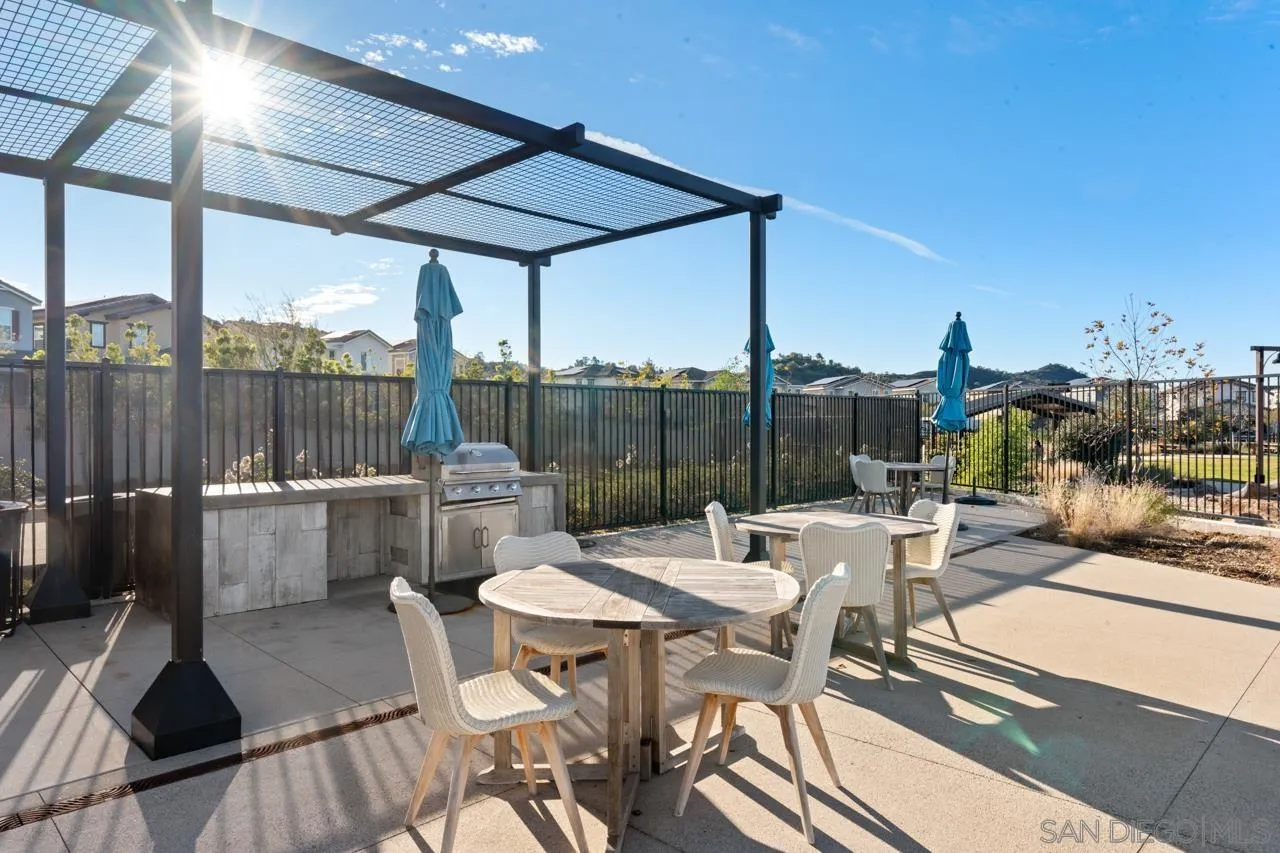 https://cdn.realtyfeed.com/cdn/127/260018068/54ce56f59413037cea202e784c35fdb1.webp