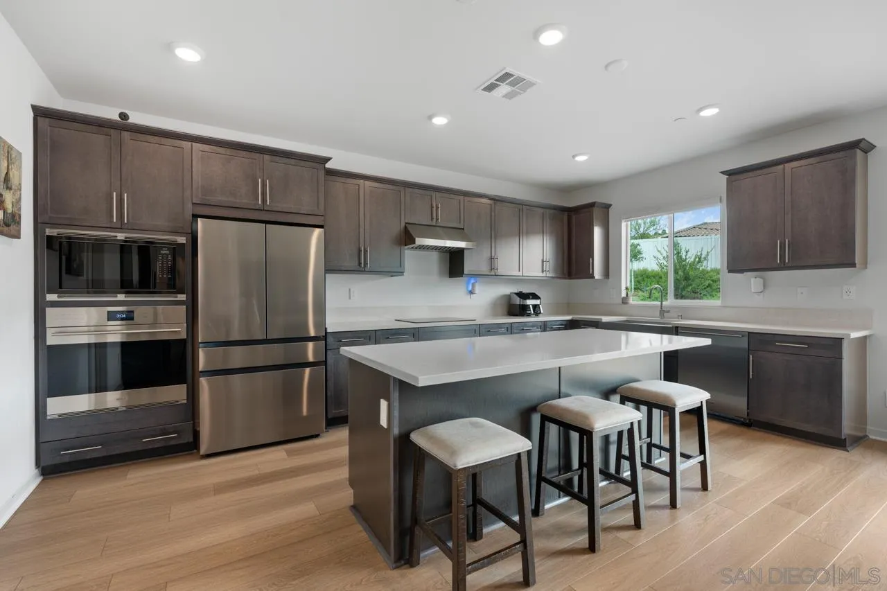 https://cdn.realtyfeed.com/cdn/127/260018068/830c68d4783d5d496c1e7bd451f2474d.webp