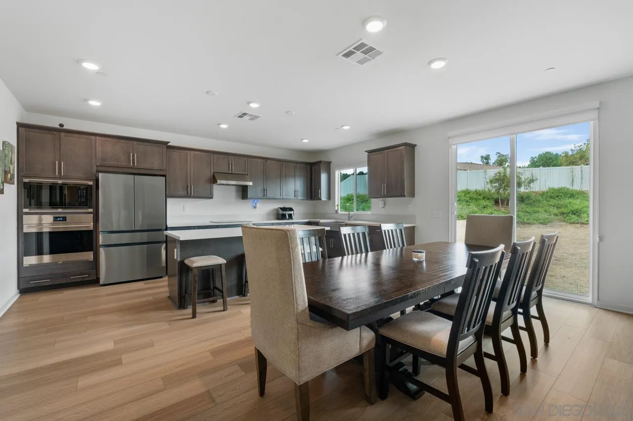 https://cdn.realtyfeed.com/cdn/127/260018068/918e63ec1c1f97fa75e1c879268fc4ce.webp