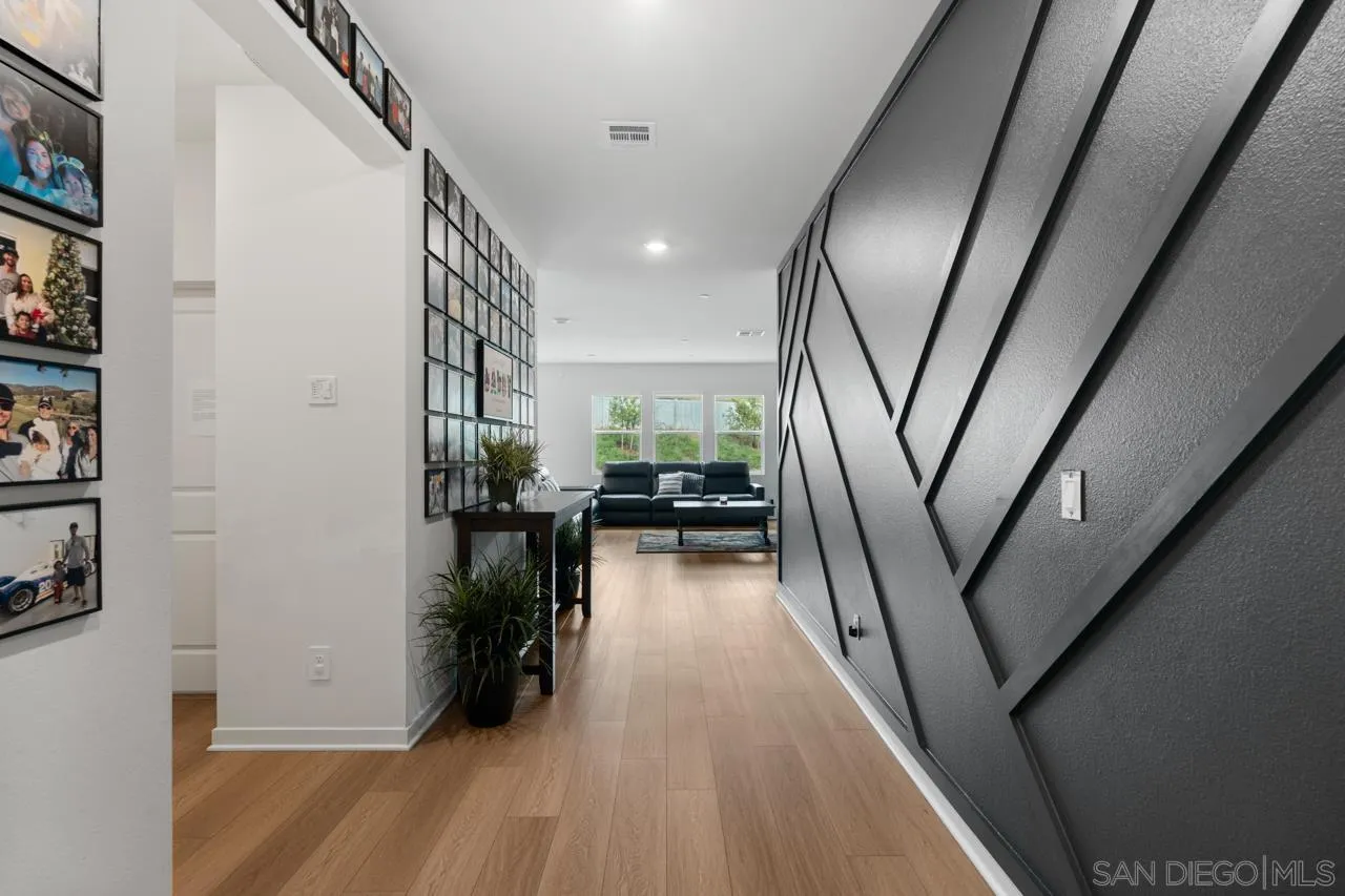 https://cdn.realtyfeed.com/cdn/127/260018068/aaa1ae43659ebb1460251518b216ead9.webp