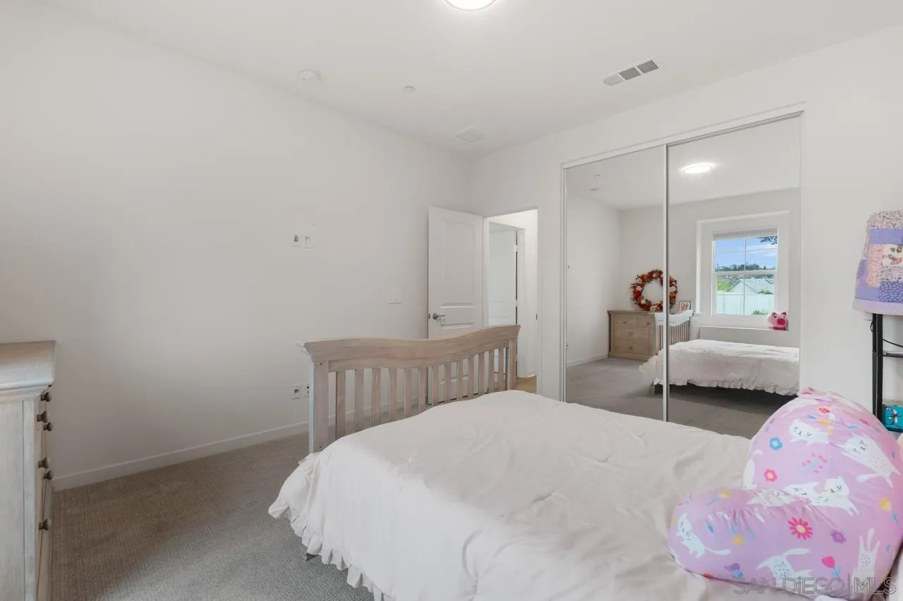 https://cdn.realtyfeed.com/cdn/127/260018068/b89d834110c896d206bfa463b0d1cf69.webp