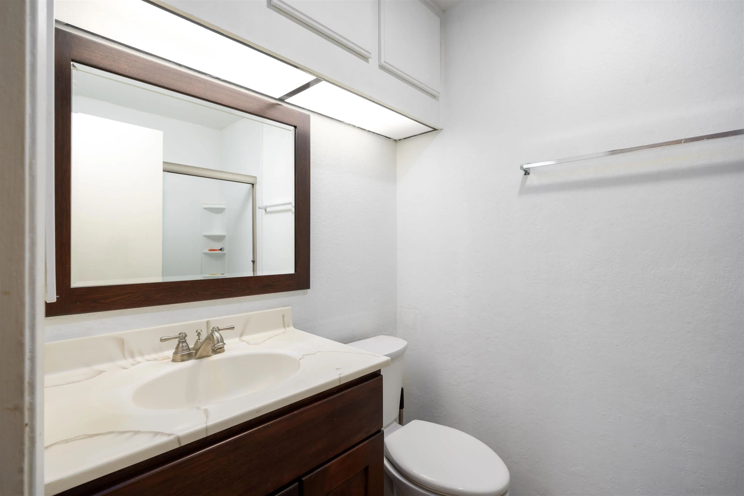 https://cdn.realtyfeed.com/cdn/127/260018073/6876e3d47b9f5c3d29d1d4176ac3b4c2.webp