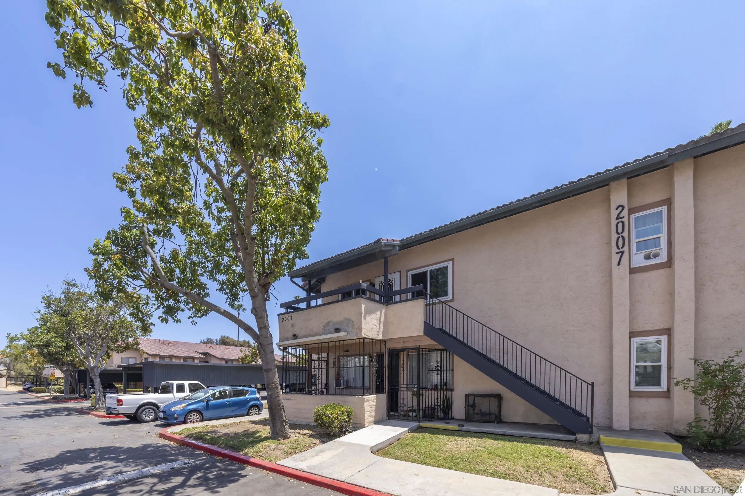 https://cdn.realtyfeed.com/cdn/127/260018073/a55371fac6201a251a5531b31f56506f.webp