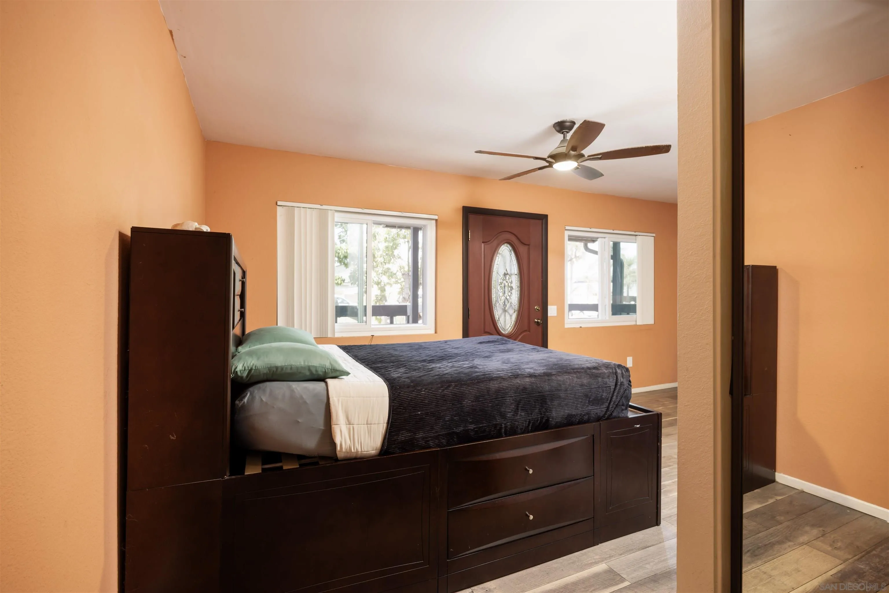 https://cdn.realtyfeed.com/cdn/127/260018073/d175598cba1a02fb70cb085463dba800.webp