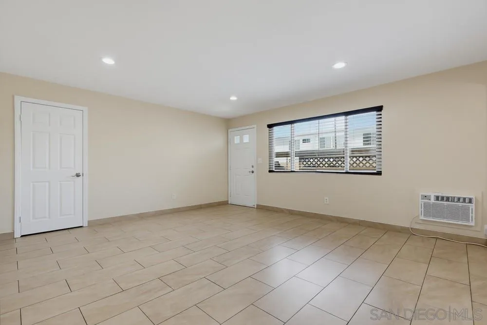 188 S Lincoln Ave. Unit 3, El Cajon, CA 92020 - Photo 3 of 20, El Cajon, CA