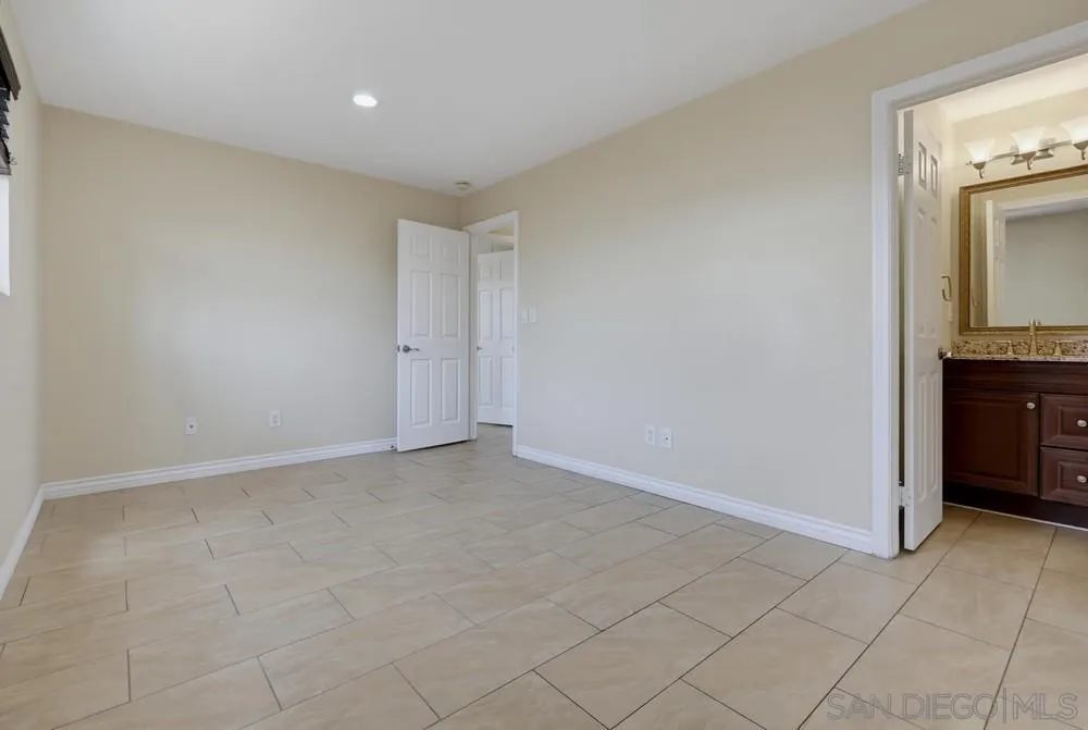 https://cdn.realtyfeed.com/cdn/127/260018085/7e861081ff2ef66687f54c0612c1c62a.webp