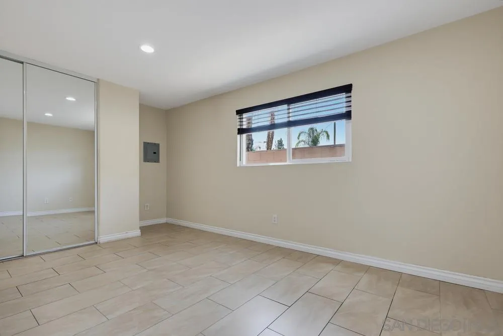 https://cdn.realtyfeed.com/cdn/127/260018085/8db7d2e9b0c263c8087c8b30843c248b.webp