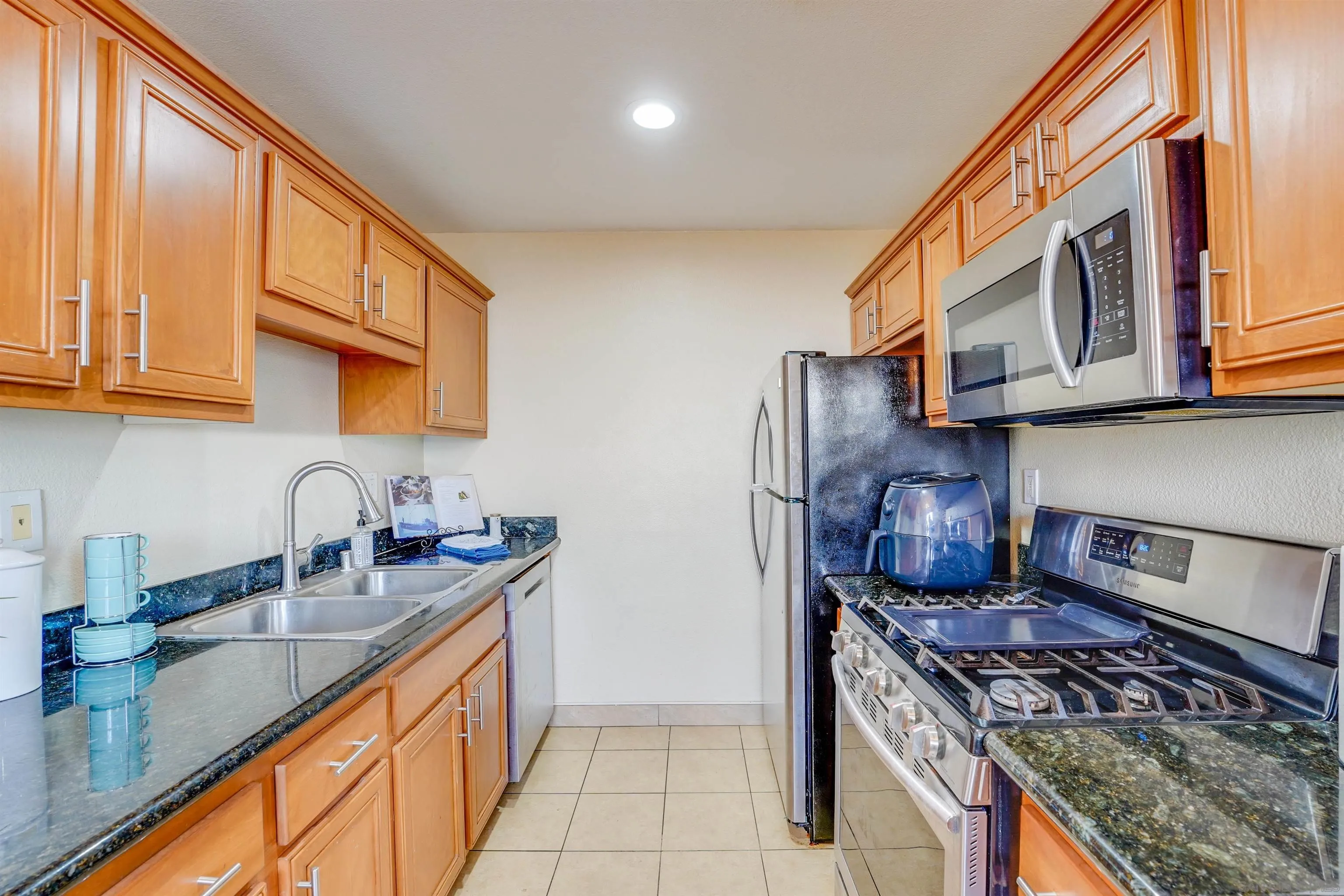 Photo #7: 260018085 Listing: Photo #7