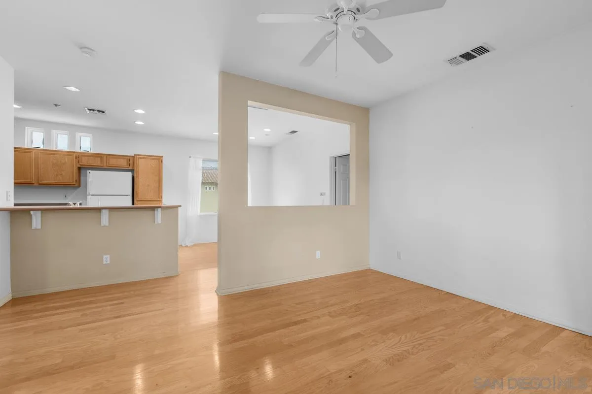 Photo #11: 260018086 Listing: Photo #11