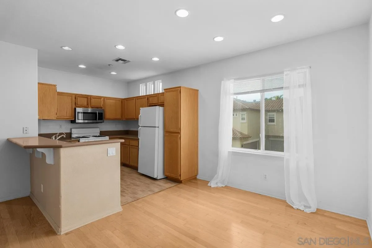 Photo #13: 260018086 Listing: Photo #13