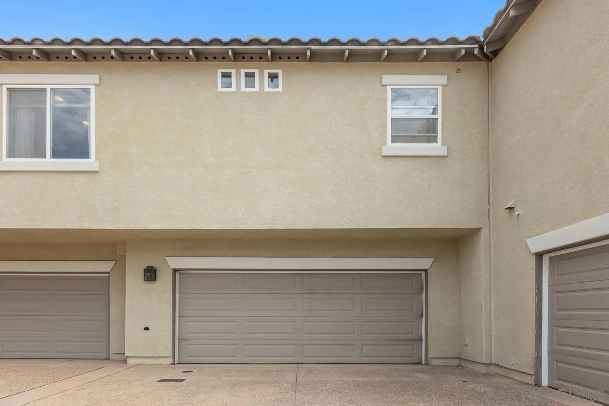 Photo #37: 260018086 Listing: Photo #37