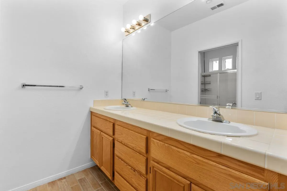 Photo #26: 260018086 Listing: Photo #26