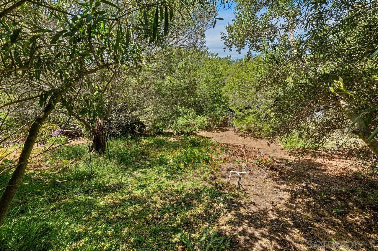https://cdn.realtyfeed.com/cdn/127/260018087/52aaad7d708aee482a446c75977f1645.webp