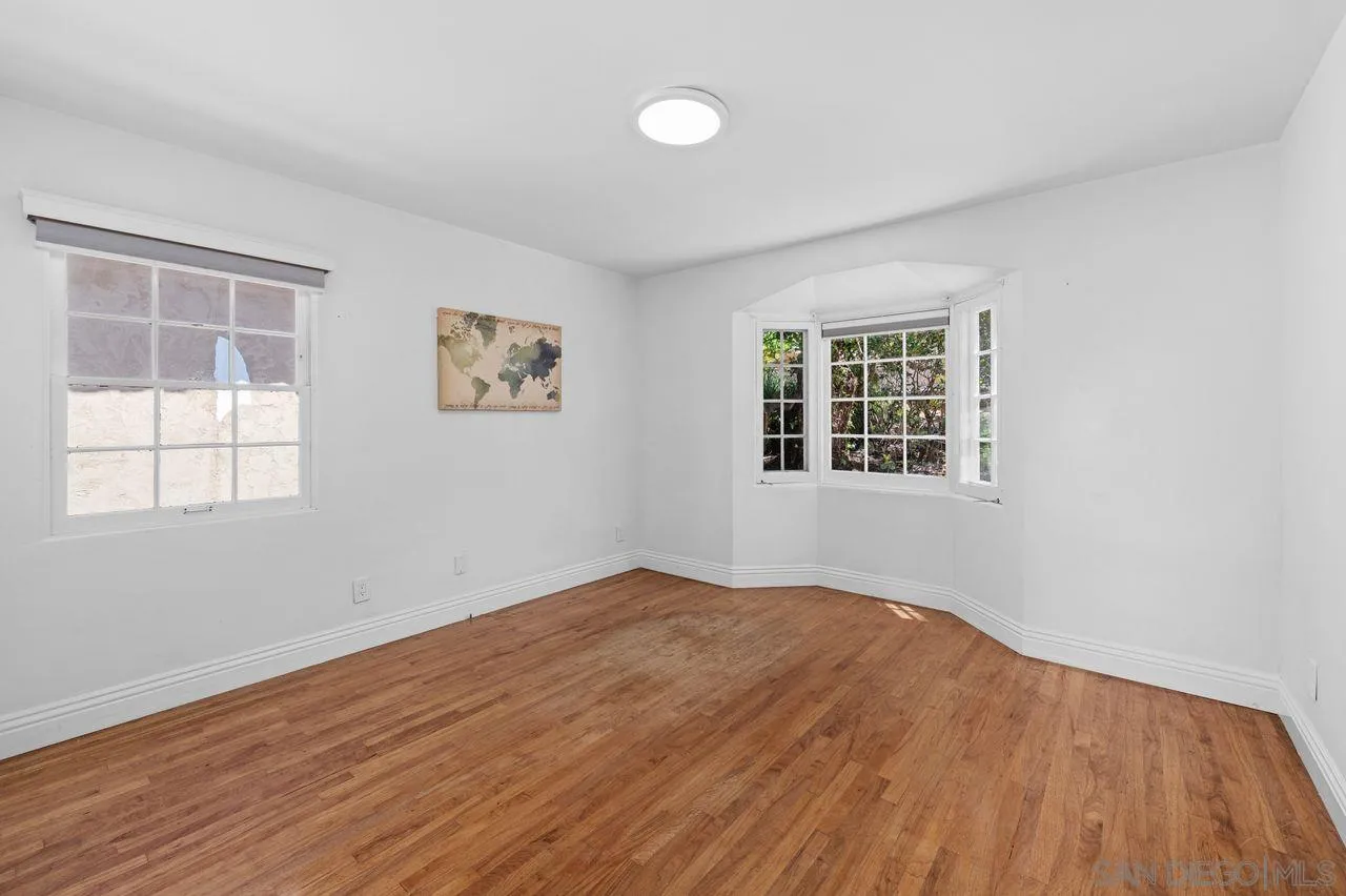 https://cdn.realtyfeed.com/cdn/127/260018087/5ffa49b2436eedef5ecd1a2c40998b3b.webp