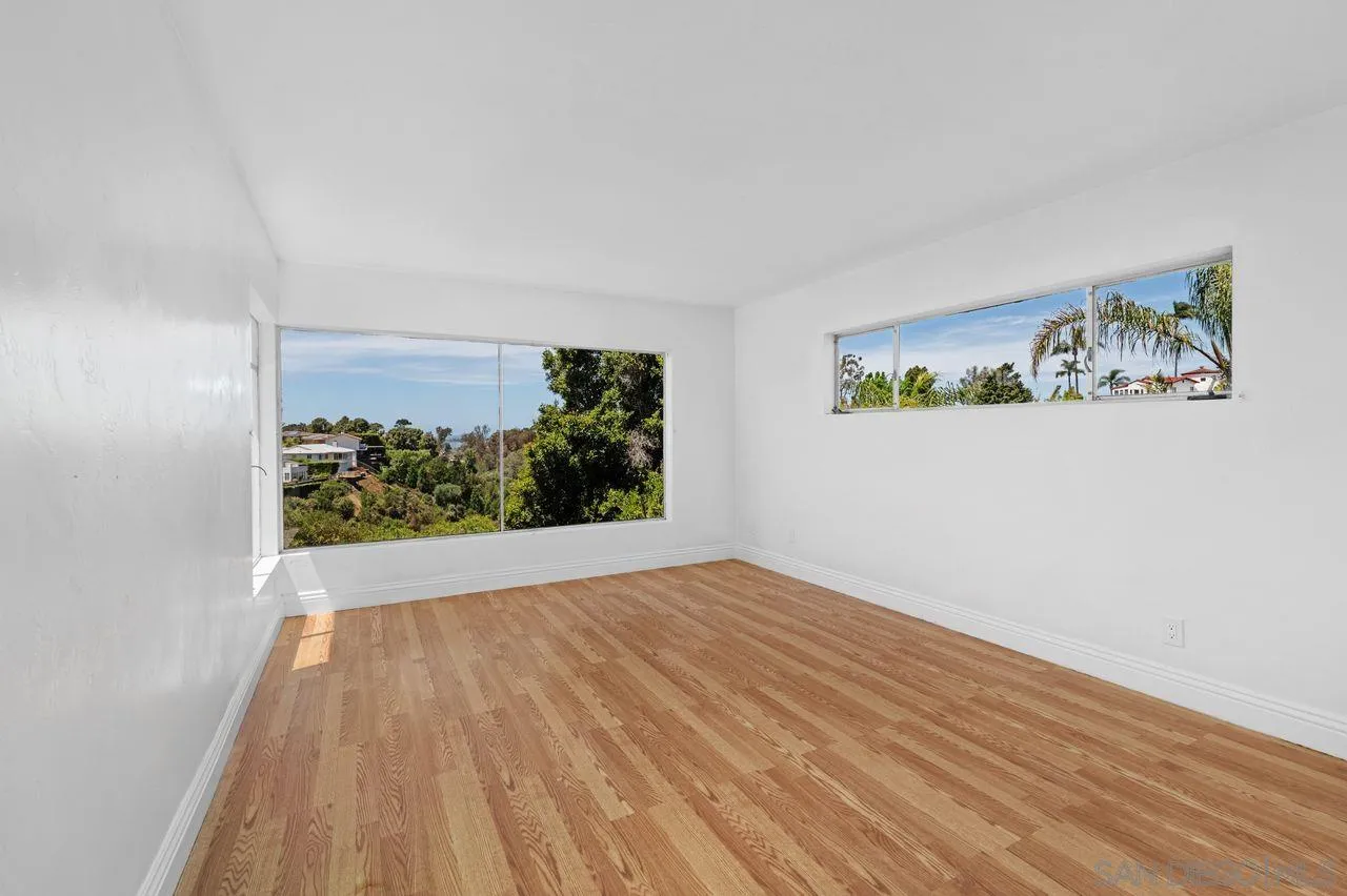 https://cdn.realtyfeed.com/cdn/127/260018087/8f208e0efb2a551c40aa3c0cf3890531.webp