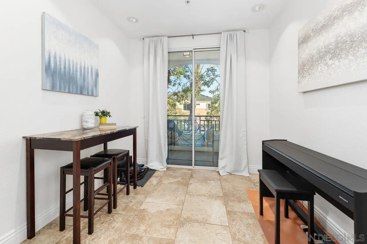 https://cdn.realtyfeed.com/cdn/127/260018097/203e69c849588684bfe5303237aa8c09.webp
