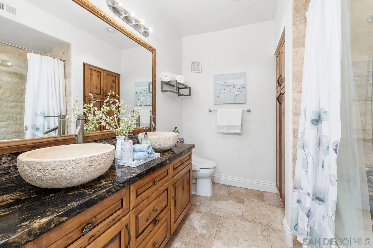 https://cdn.realtyfeed.com/cdn/127/260018097/30b962d4b9175ea3d338dcfb409750bf.webp