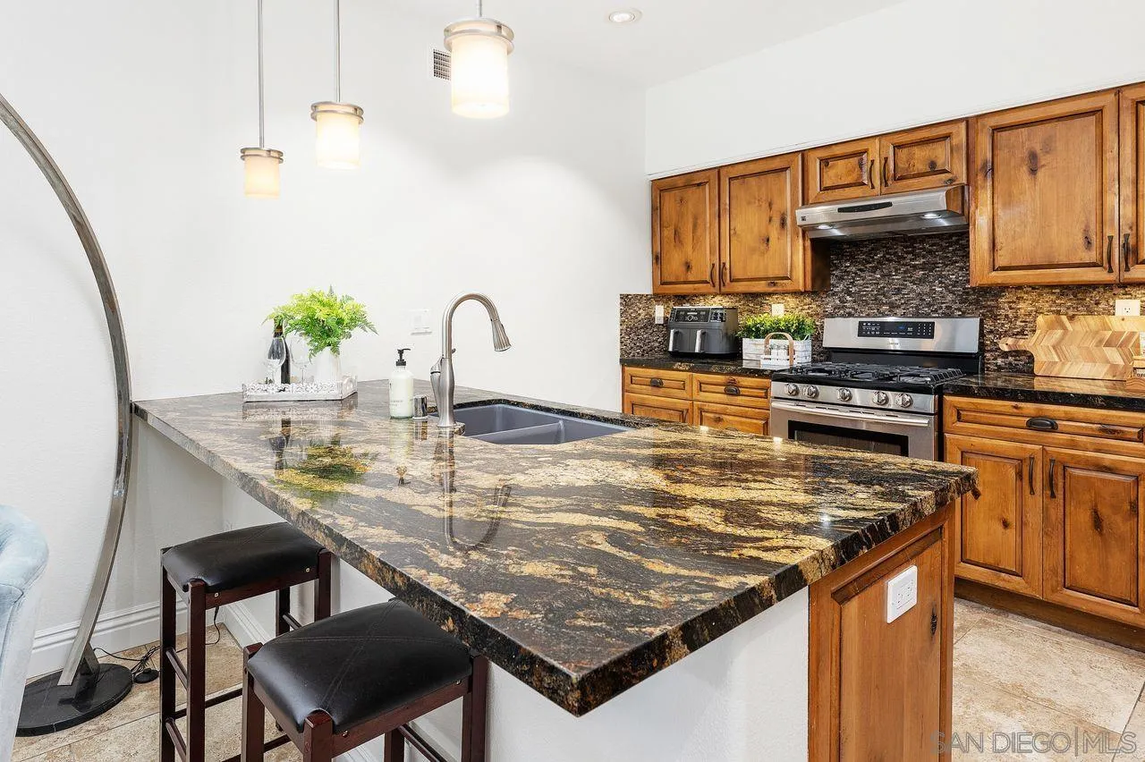 https://cdn.realtyfeed.com/cdn/127/260018097/824a4ca4653353d5a7bdc44f94bb79aa.webp