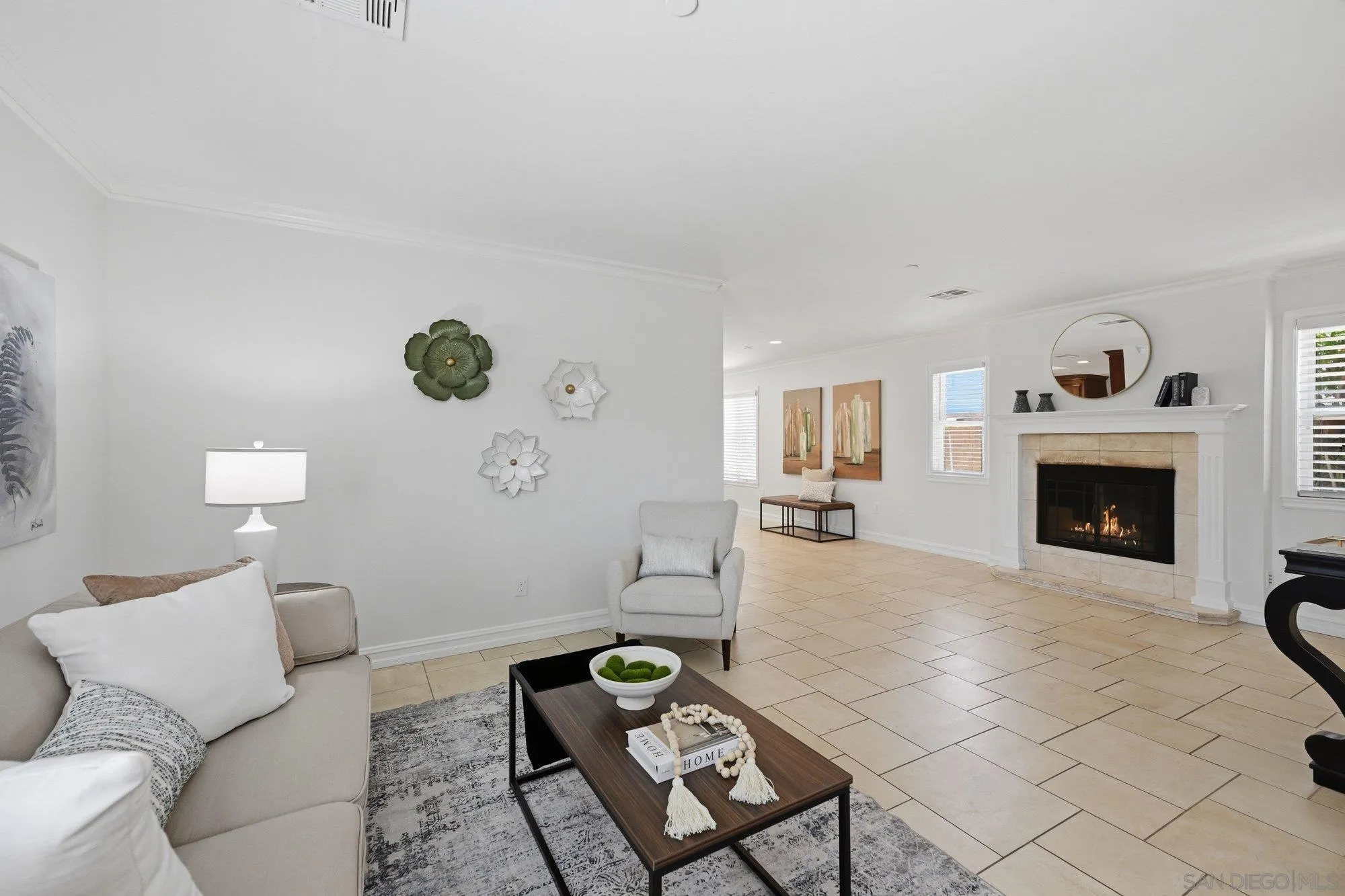 https://cdn.realtyfeed.com/cdn/127/260018100/2aa722a835cd6bba033f25e5639a817a.webp
