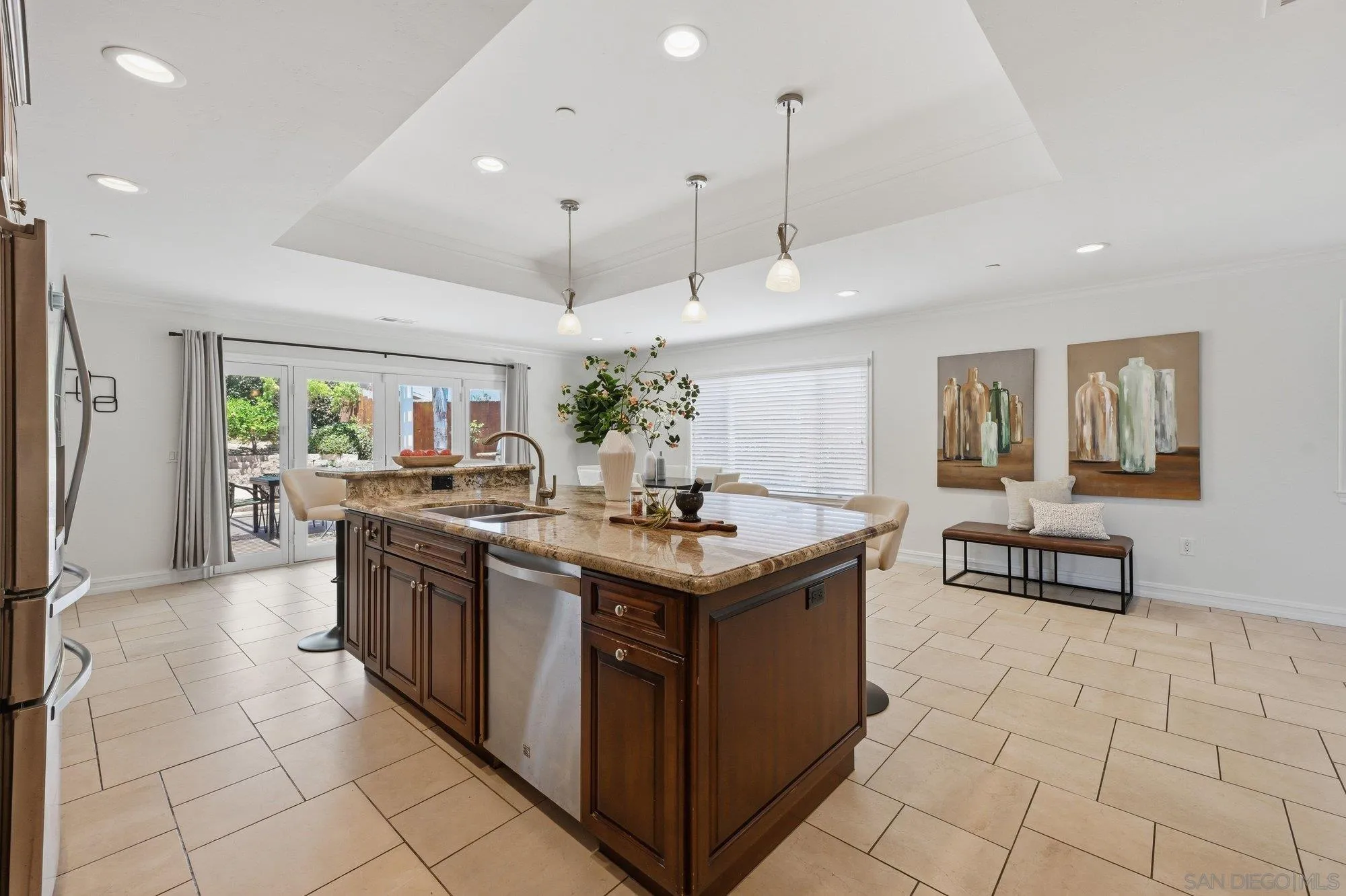 https://cdn.realtyfeed.com/cdn/127/260018100/50f6ff60c24d648fd9e3efee109cf9db.webp