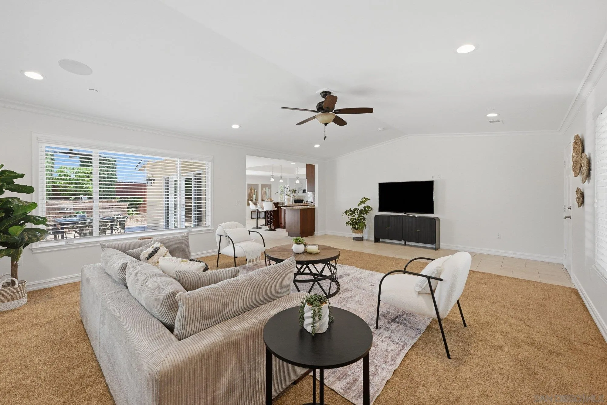 https://cdn.realtyfeed.com/cdn/127/260018100/a640ec1d4b22ee94ed506ce433fa58ae.webp
