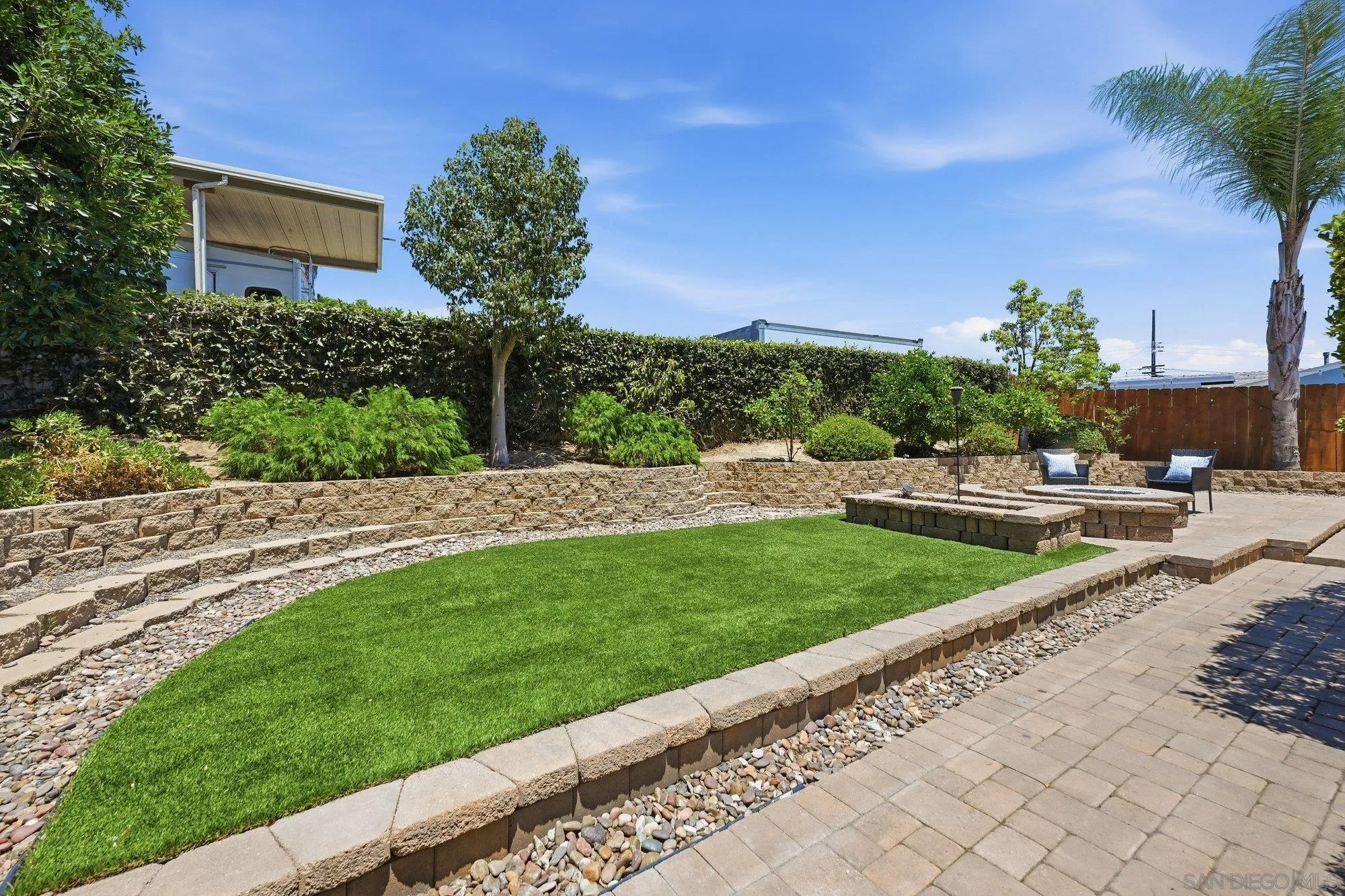 https://cdn.realtyfeed.com/cdn/127/260018100/d60c548ef90a596b1871d9a40b00b99f.webp
