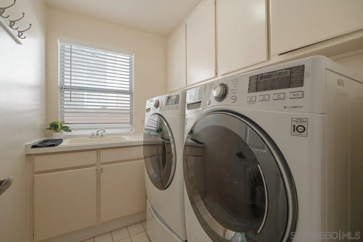 https://cdn.realtyfeed.com/cdn/127/260018102/1bb5cc1fd7c541045d84bcdbcc6bdf58.webp