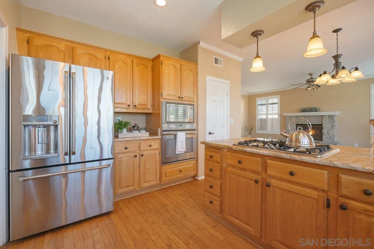 https://cdn.realtyfeed.com/cdn/127/260018102/8d81543f221ca9159080420ebaaceb66.webp